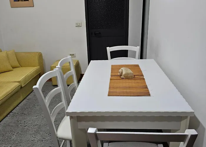 Geljus Τίρανα